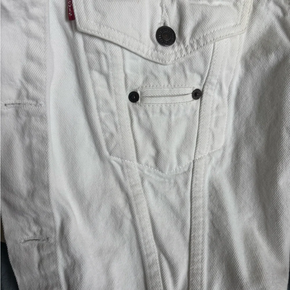 Levi's White Denim Jean Jacket - Women's XL - Cropped Fit Western Jacket - Picture 3 of 4